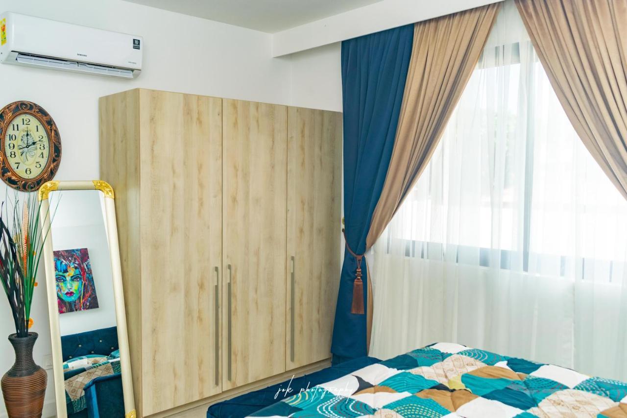 Luxury 2 Bedroom Apartment With Huge Balcony , Pool, Gym At Tribute House Accra Exterior photo