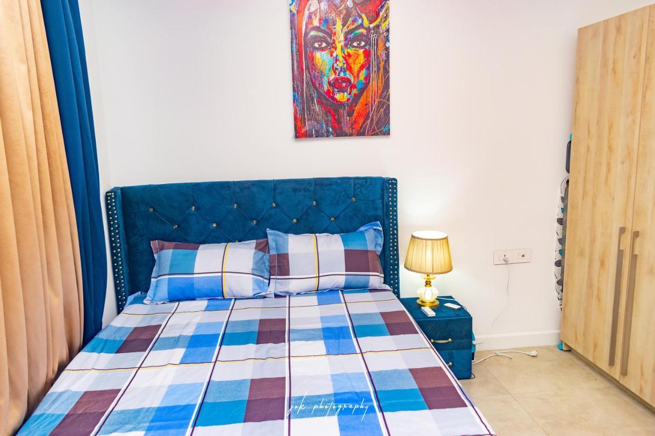 Luxury 2 Bedroom Apartment With Huge Balcony , Pool, Gym At Tribute House Accra Exterior photo